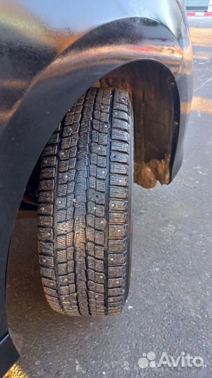 Dunlop SP Winter Ice 01 205/60 R16