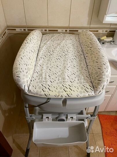 Пеленальный столик Chicco Cuddle & Bubble