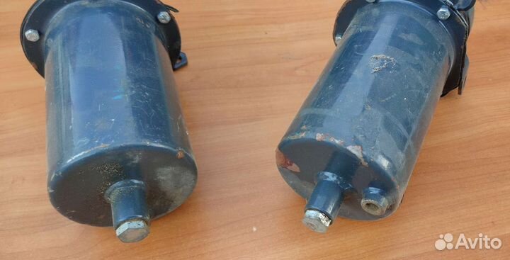 Два Задних тормозных цилиндра татра