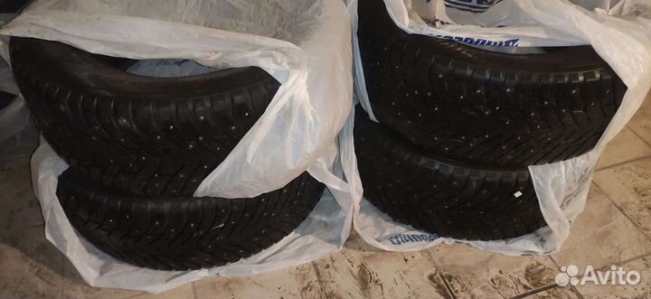 Nokian Tyres Hakkapeliitta 8 SUV 285/60 R18 116T