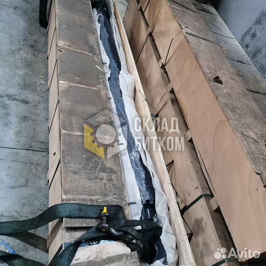 Гидроцилиндр рукояти Volvo EC360C