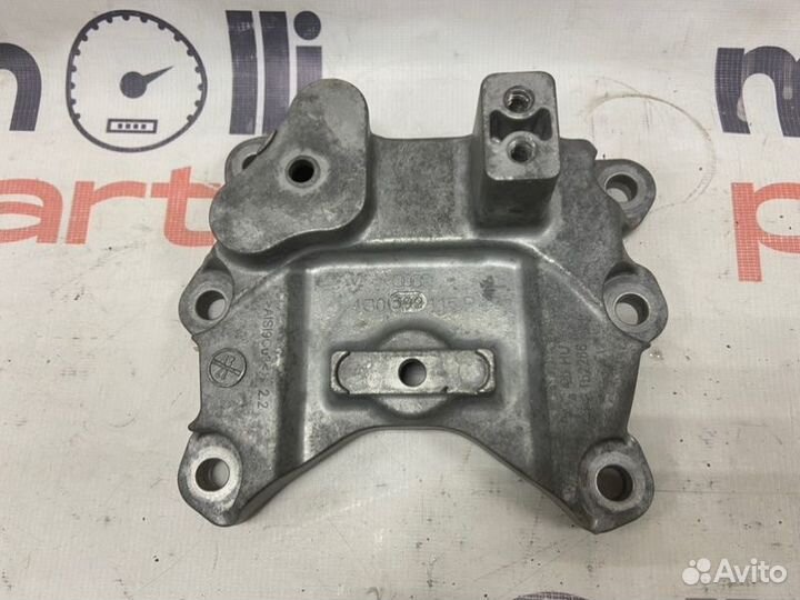 Кронштейн Audi A7 sportback 3.0 tfsi 2012