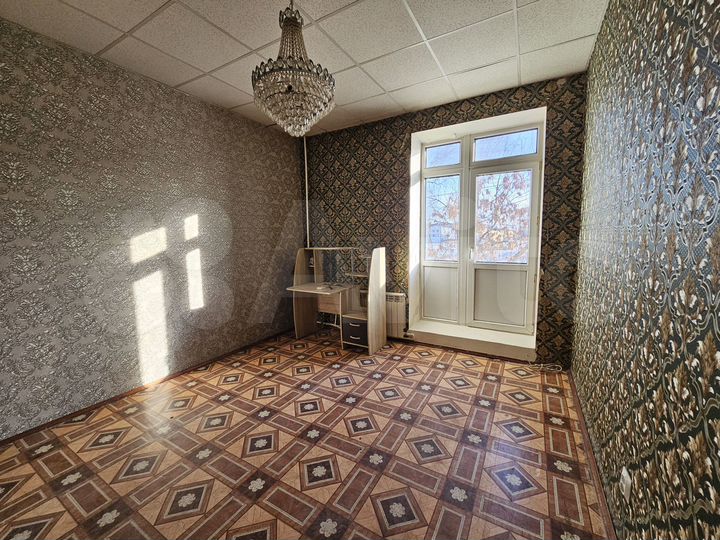 3-к. квартира, 73,8 м², 2/2 эт.