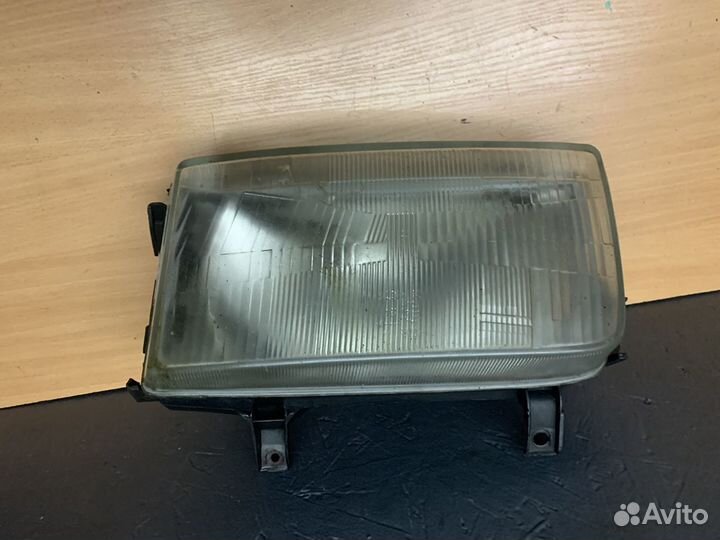 Фара левая vw Transporter t4