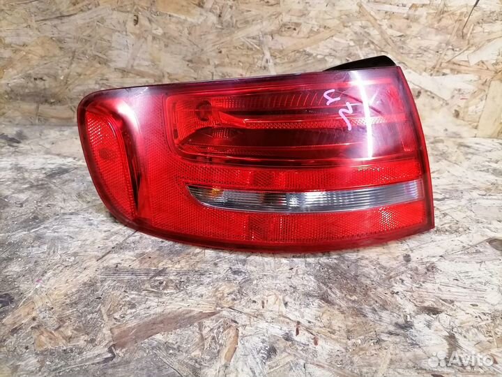 Фонарь левый Audi A4 B8 wagon dorest