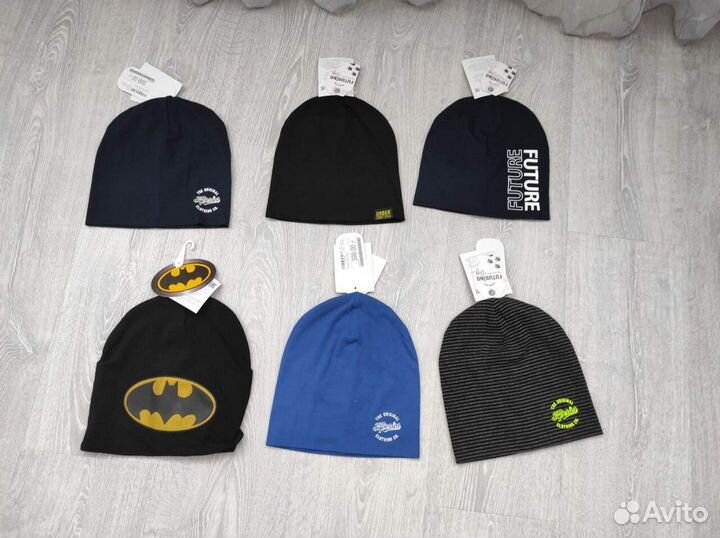 Шапки и перчатки на осень новые на 2-10лет