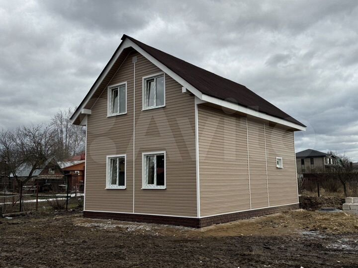 Дом 108 м² на участке 6 сот.