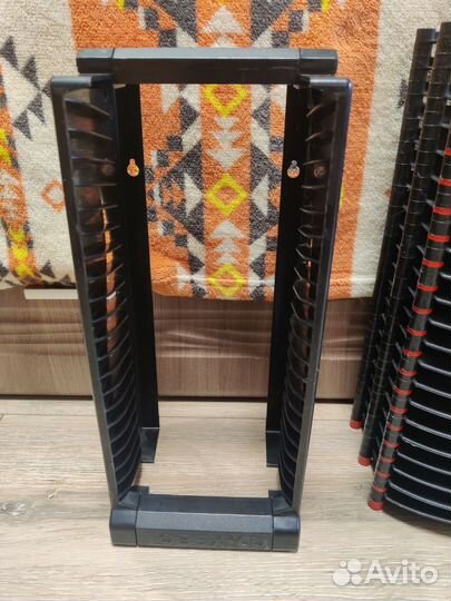 Подставки под диски CD / DVD / Blu-Ray