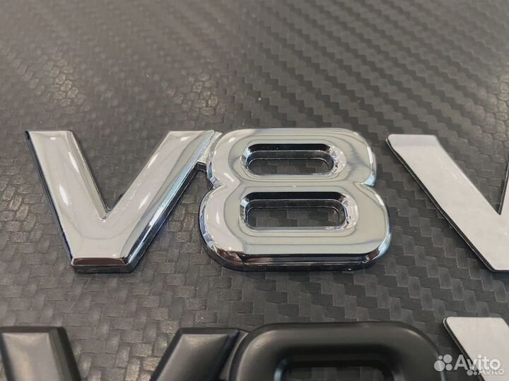 Эмблема V8 на крышку багажника Toyota