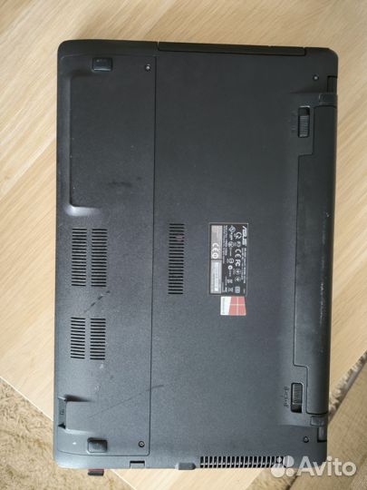 Ноутбук asus X550C