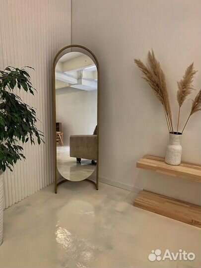 Зеркало напольное овальное в раме