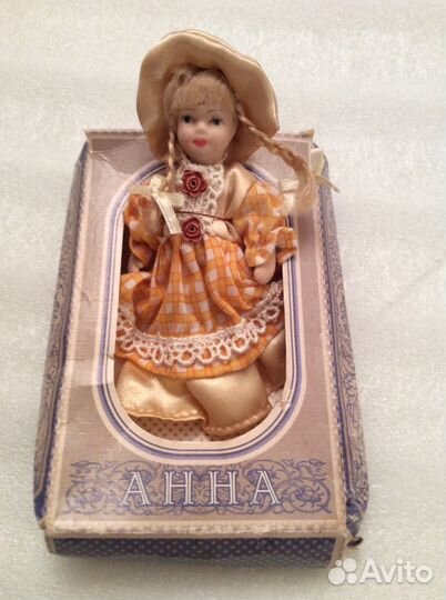 Куклы фарфоровые коллекционные