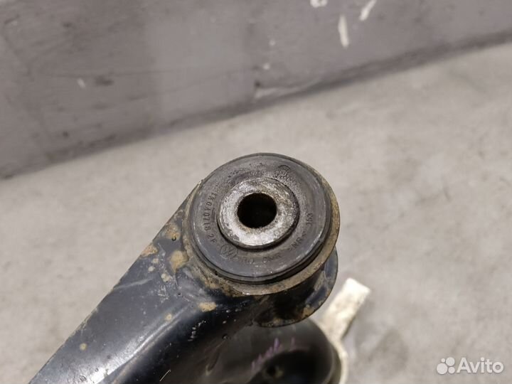 Левый рычаг в сборе для Volkswagen Passat CC 2012