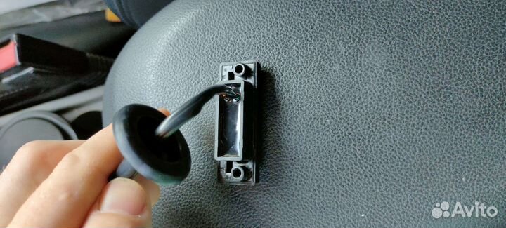 Кнопка открывания багажника Kia Hyundai