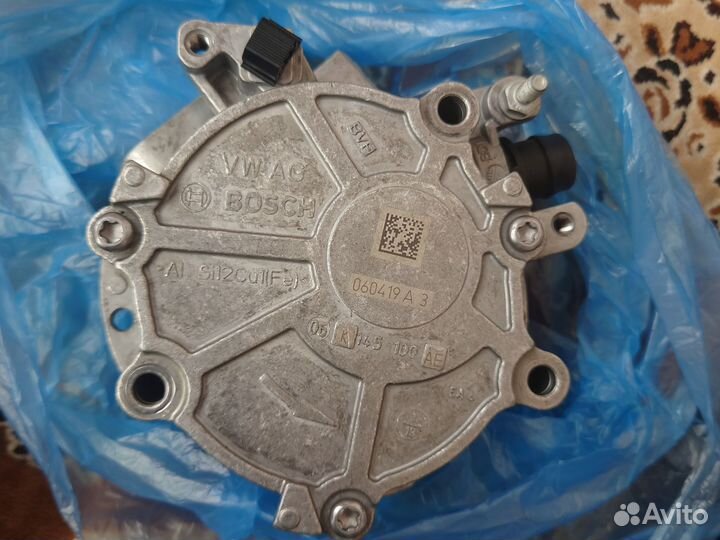Вакуумный насос VAG 06K145100AE