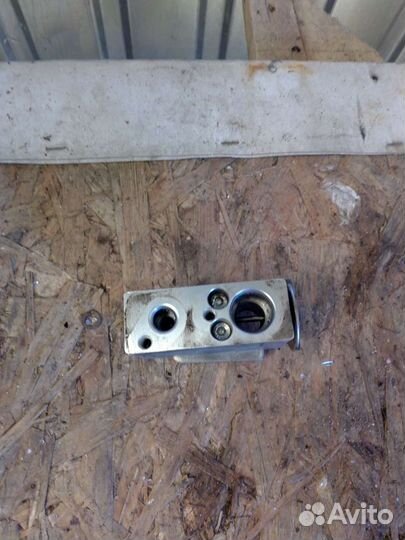 Клапан радиатора кондиционера Nissan Almera G15