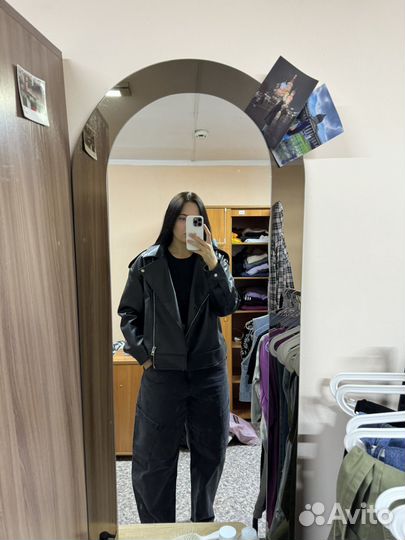 Кожаная куртка sela