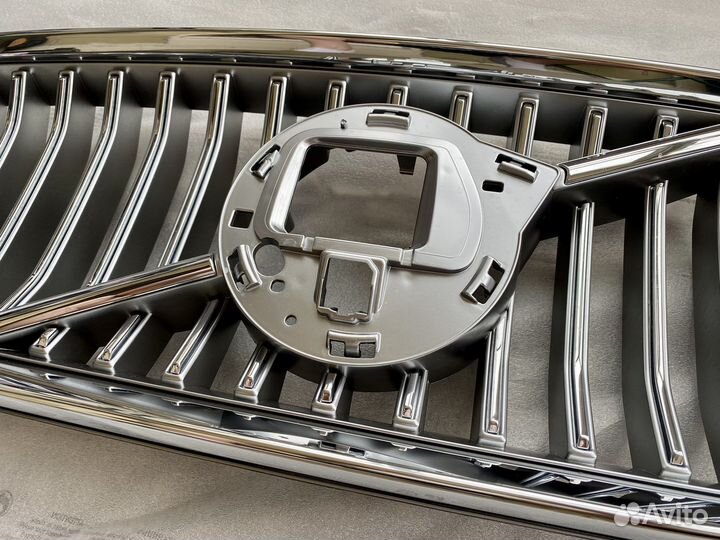 Решетка радиатора для Вольво