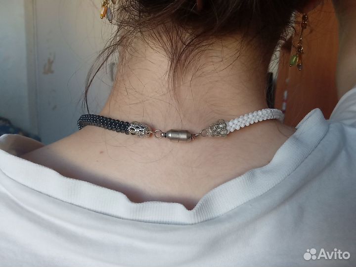 Шейное украшение