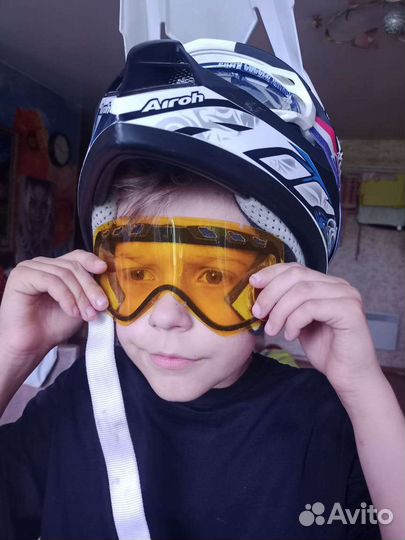 Детский мото шлем