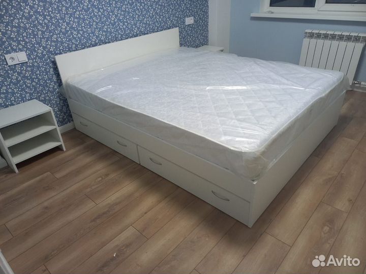 Кровать двухспальная 180 200 IKEA