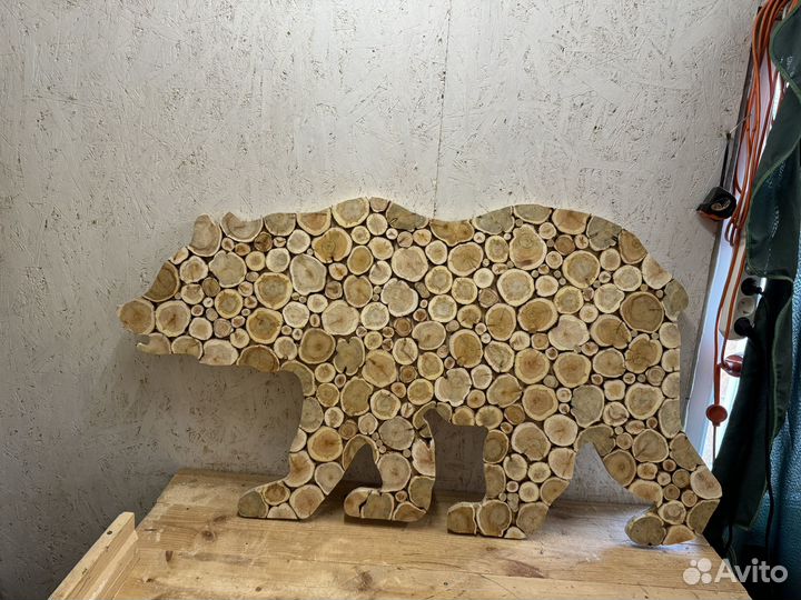 Панно медведь большой из можжевельника