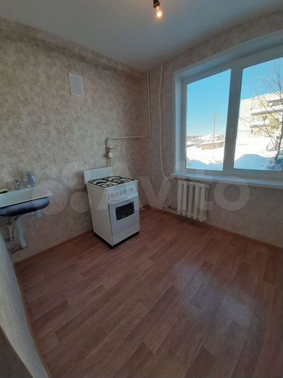 3-к. квартира, 59 м², 1/3 эт.