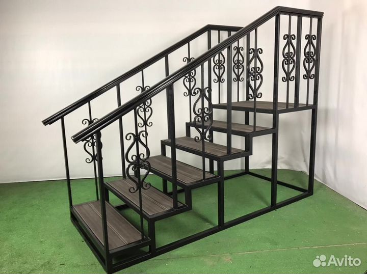 Лестница крыльцо из металла