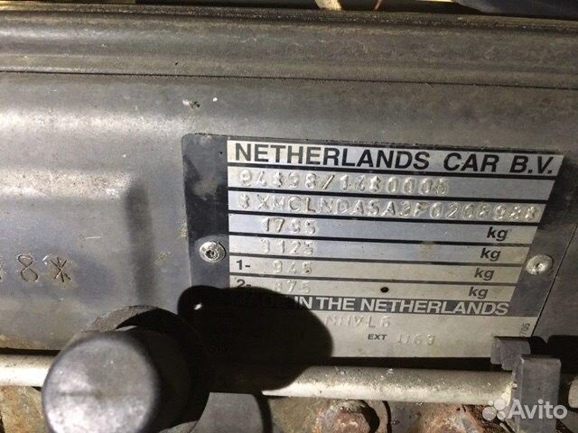 Разбор на запчасти Mitsubishi Carisma