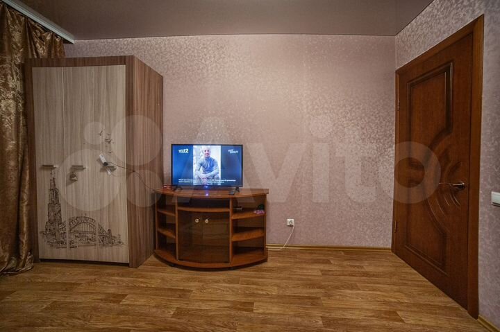 1-к. квартира, 42 м², 3/10 эт.