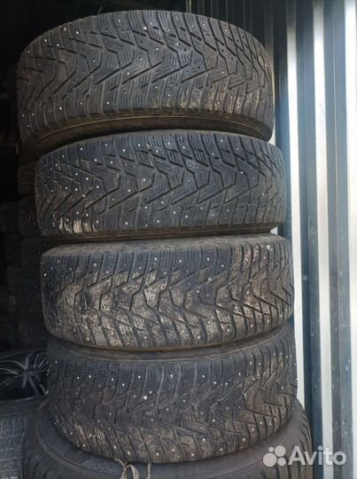 Hankook Winter I'Pike RS2 W429 215/65 R16