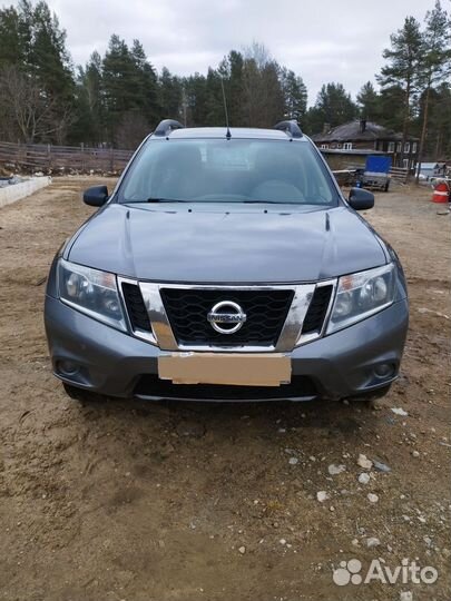 Nissan Terrano 1.6 МТ, 2017, битый, 108 000 км