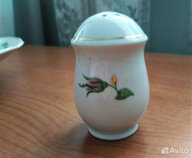 Солонка и перечница фарфор СССР