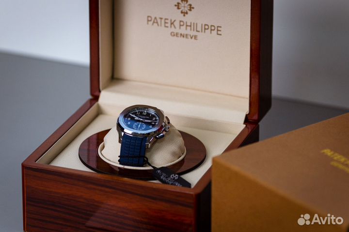 Часы Patek Philippe Aquanaut Blue