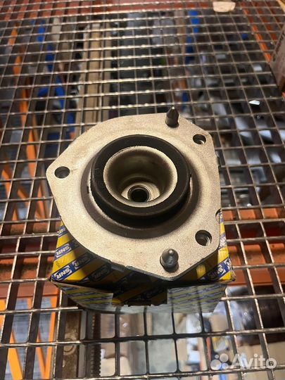 Комплект опоры амортизатора KB65920