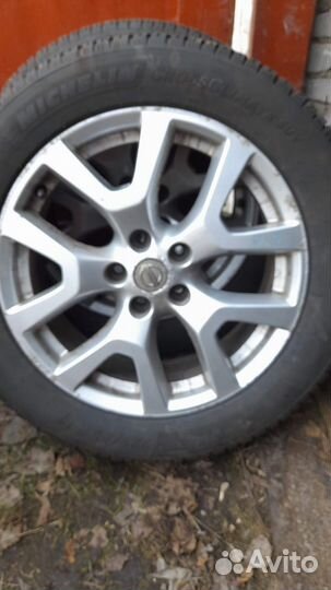 Колеса с дисками r18 на Nissan X-Trail T31