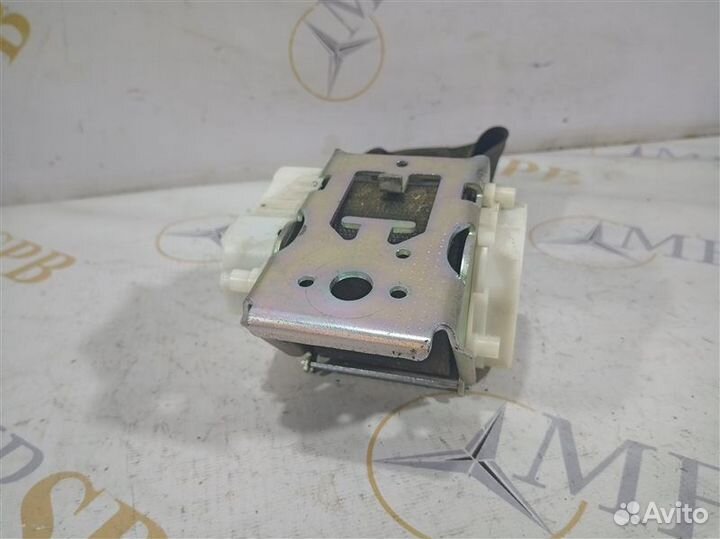 Ремень безопасности задний Mercedes C-Class W204