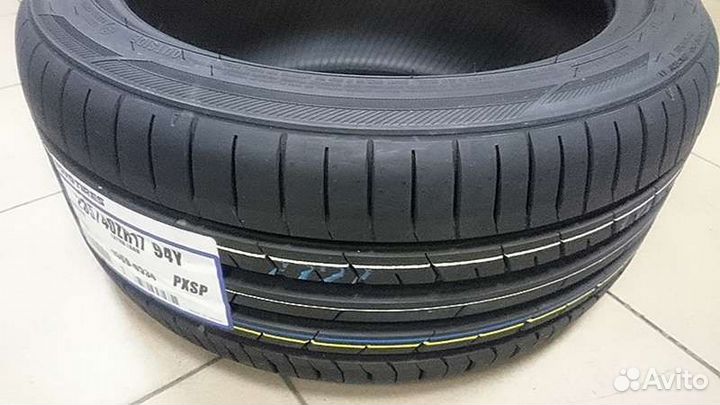 Toyo Proxes Sport 235/55 R20 102W