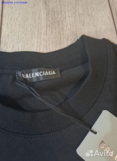 Футболка Balenciaga