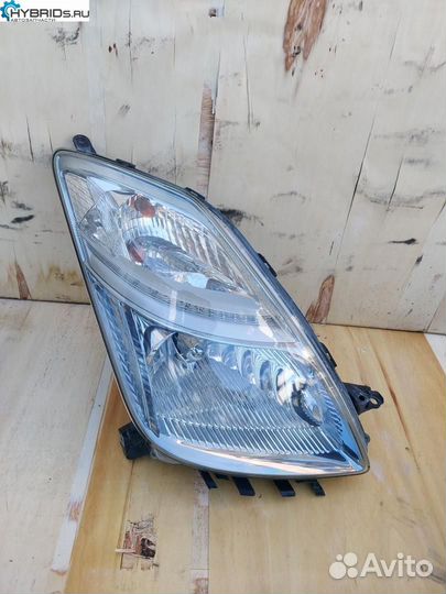 Фара правая Toyota Prius 2 NHW20 2011 81145-47150