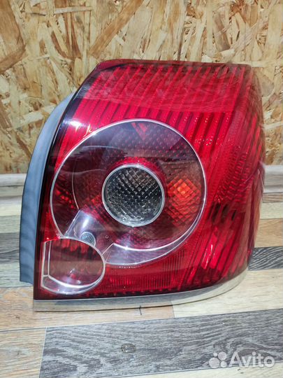 Стоп-сигналы Тойота Авенсис 2006-2008