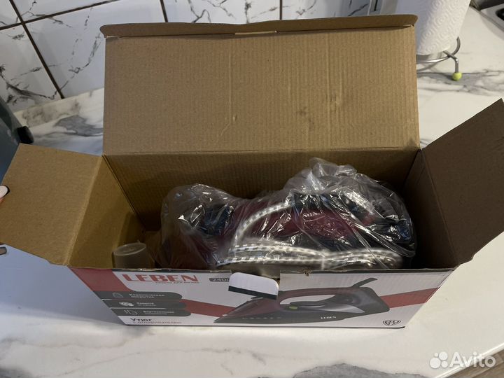 Утюг Leben, новый