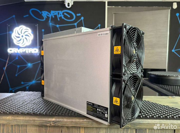Асик AntMiner S21+ 235T