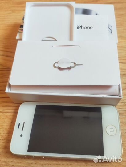 iPhone 4S, 16 ГБ