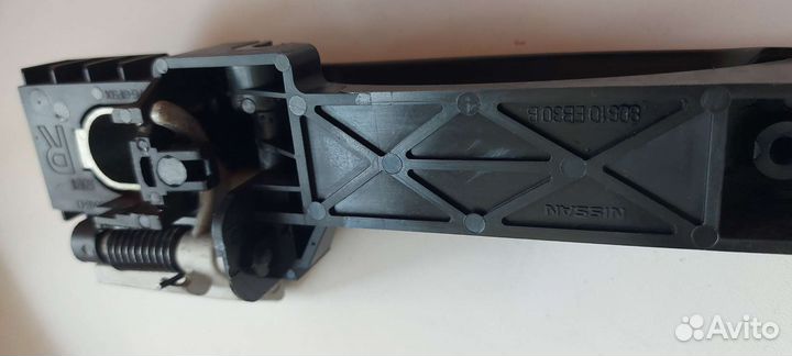 Ручка Nissan наружная правая
