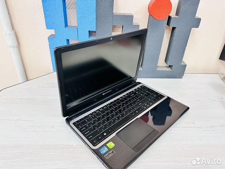 Игровой Acer core i3 8gb nvidia 720