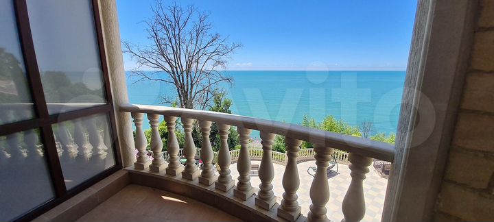 3-к. квартира, 130 м², 3/9 эт.