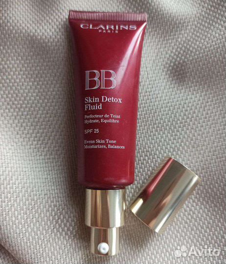 Крем тональный Clarins тушь kiko каял kiko