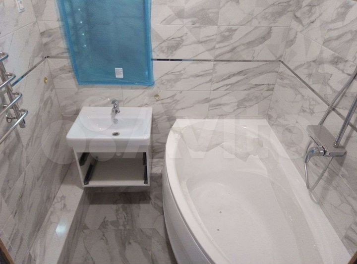 3-к. квартира, 57 м², 8/10 эт.