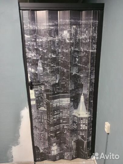 Пластиковая складная дверь гармошка в Перми